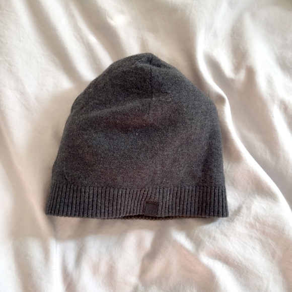 LuluLemon Merino Wool Men’s Light Beanie- Reversible - Picture 1 of 3